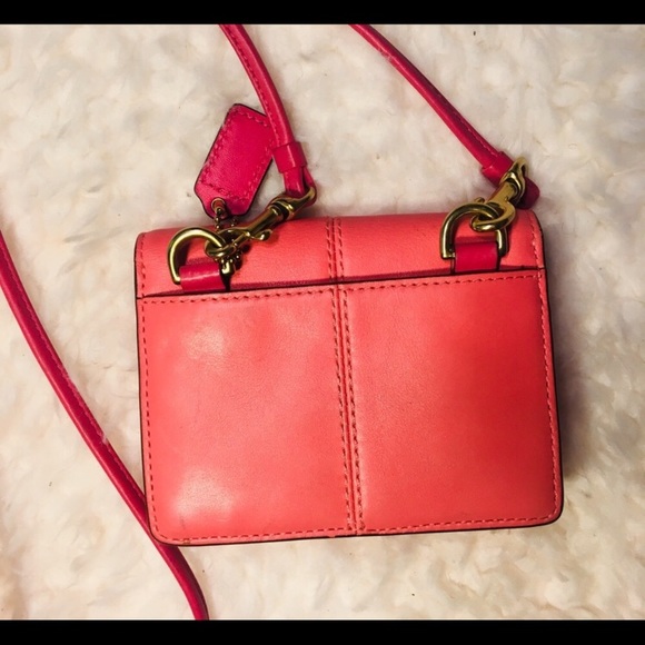 Coach Pink mini crossbody - Picture 2 of 6